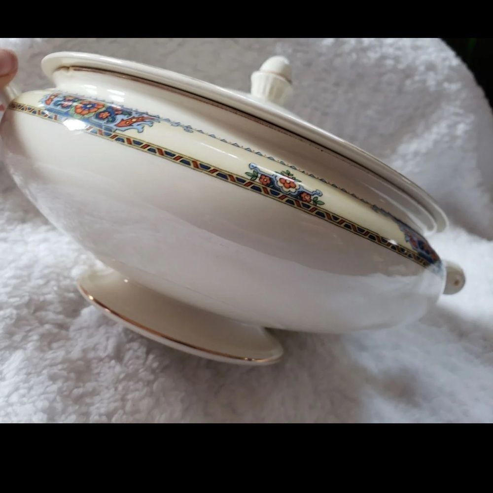 Nautilus Tureen - Picture 8 of 9